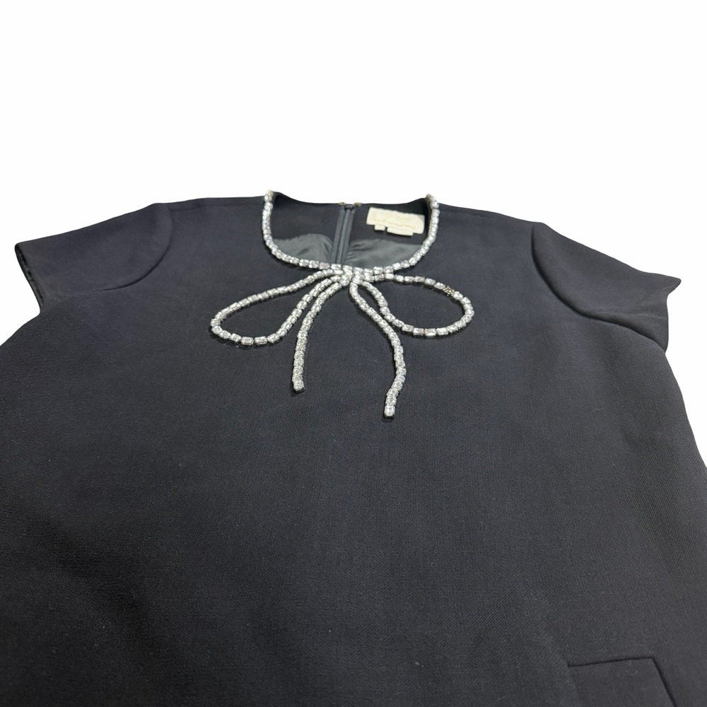 KATE SPADE New York Elegant Black Dress 
Jewel shaped Bow Detail
Size 4 - Picture 10 of 14